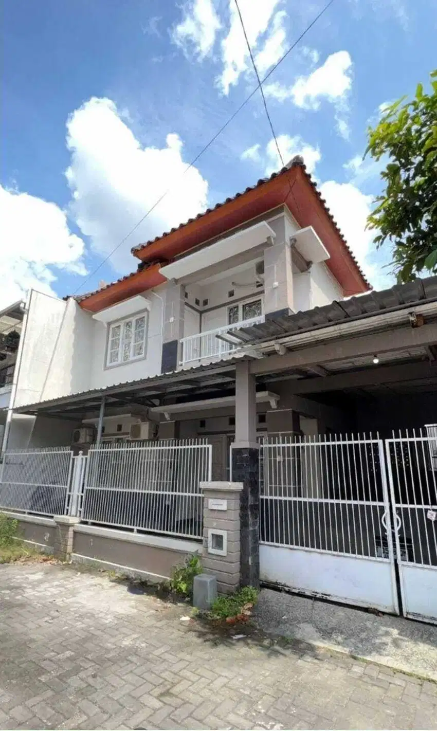 Rumah siap huni dalam cluster pogung kawasan kampus UGM