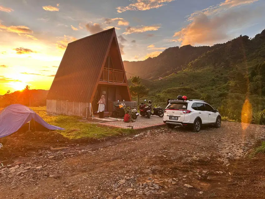 Kavling Wisata plus Villa dengan View yang Indah di Puncak