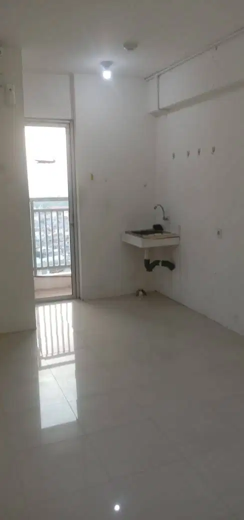 DISEWAKAN APARTEMEN BASSURA CITY