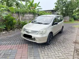 Nissan Grand livina 2010 Bensin