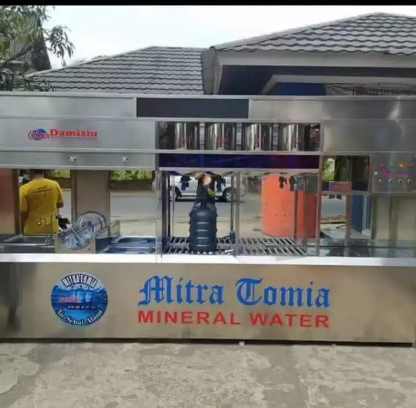 Depot air minum isi ulang