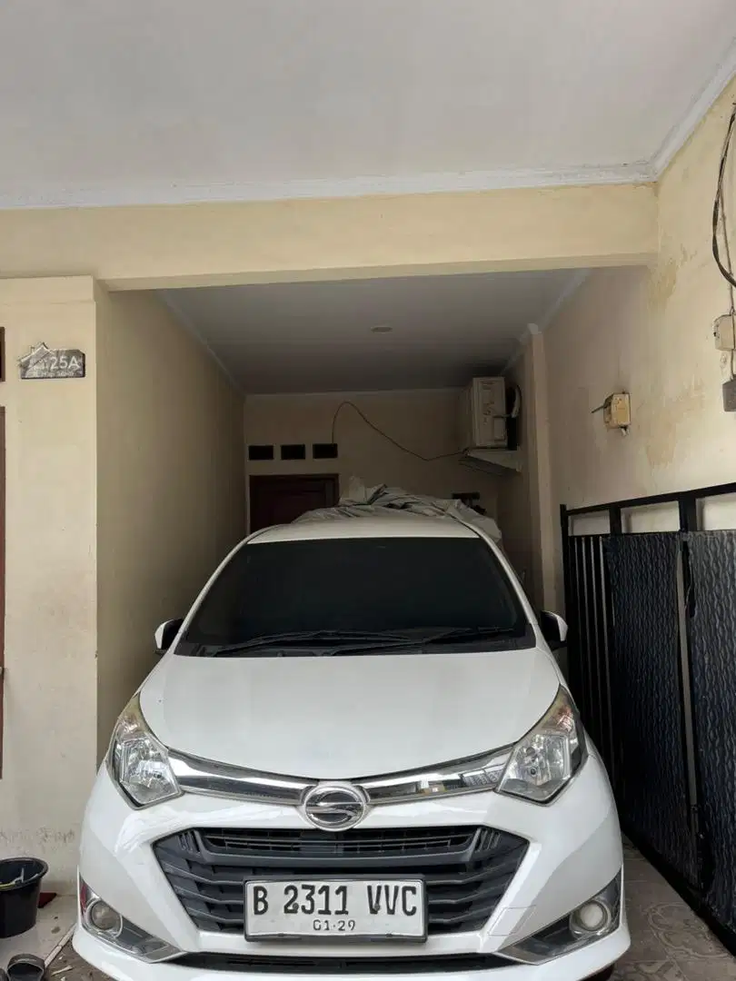 DAIHATSU SIGRA R MT 1.2 2018 PUTIH
