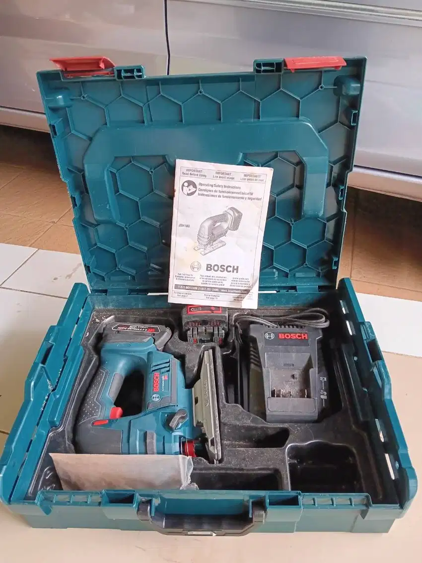 Gergaji Mesin merek BOSCH Sortimo JSH180, full set / seperangkat