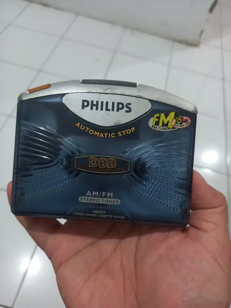Walkman philips kaset pita radio antik jadul musik player  koleksi