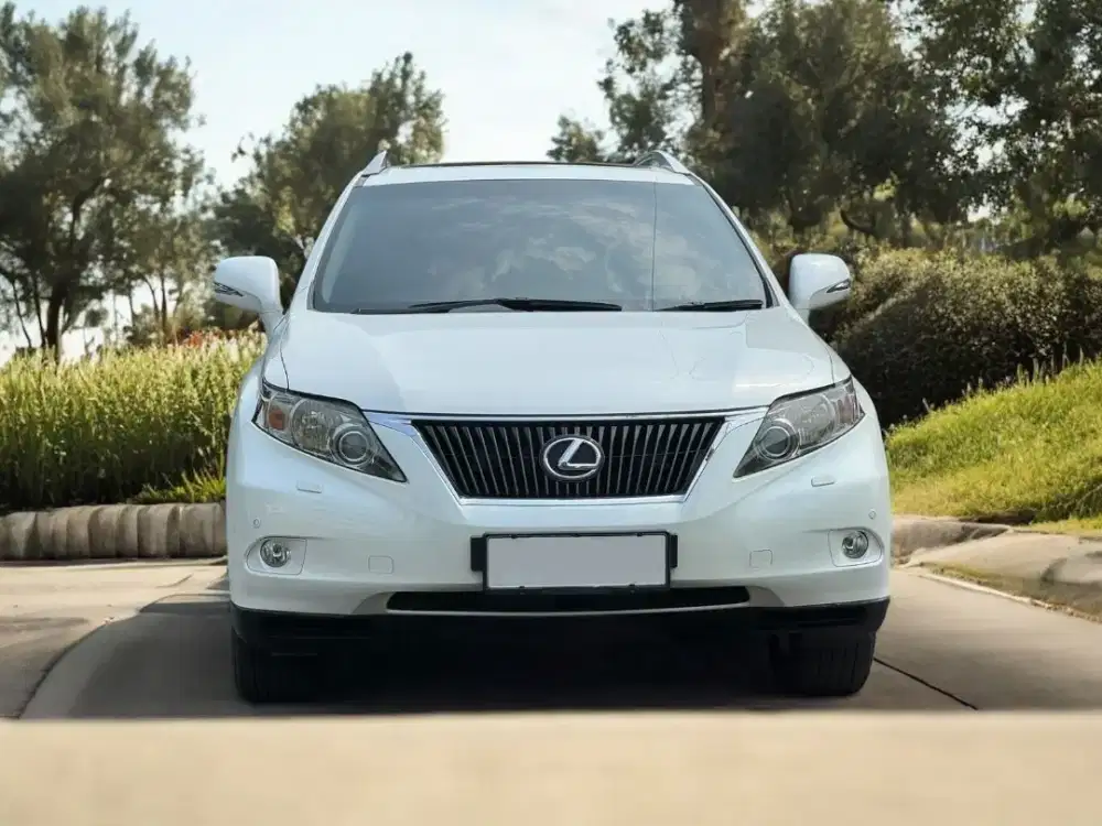 Toyota Lexus RX 270 At.km 83 Ribu Trwat