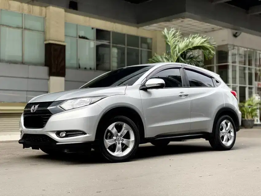 (KM LOaw)HRV S AT 2015 E