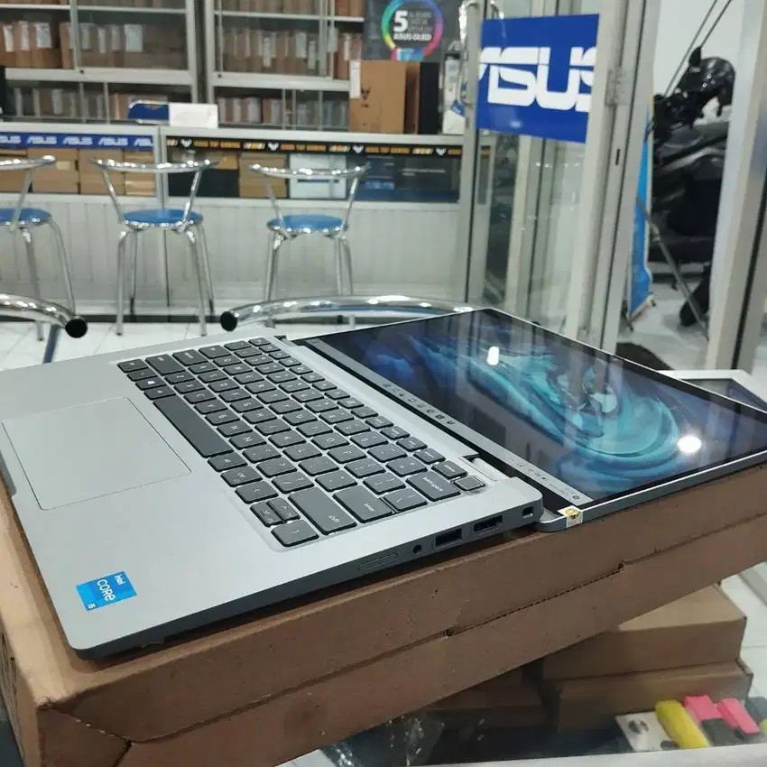Dell Latitude 5320 i5 gen 11 RAM 16GB SSD 256GB Touchscreen Intel Iris
