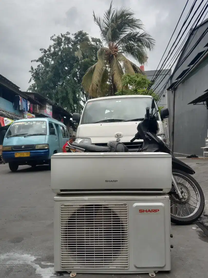 AC Sharp 1/2 PK  R 410 second +pasang free ongkir sejabotabek