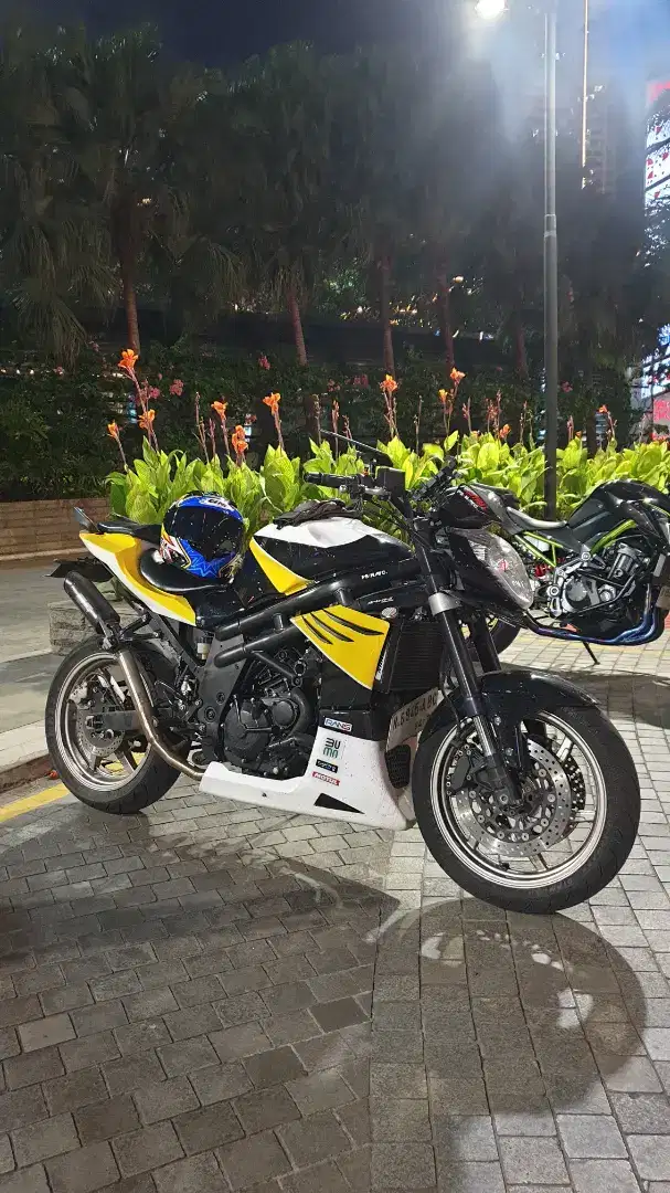 HYOSUNG GT650N rare item mesin suzuki body korea, mesin V ENGINE Blar