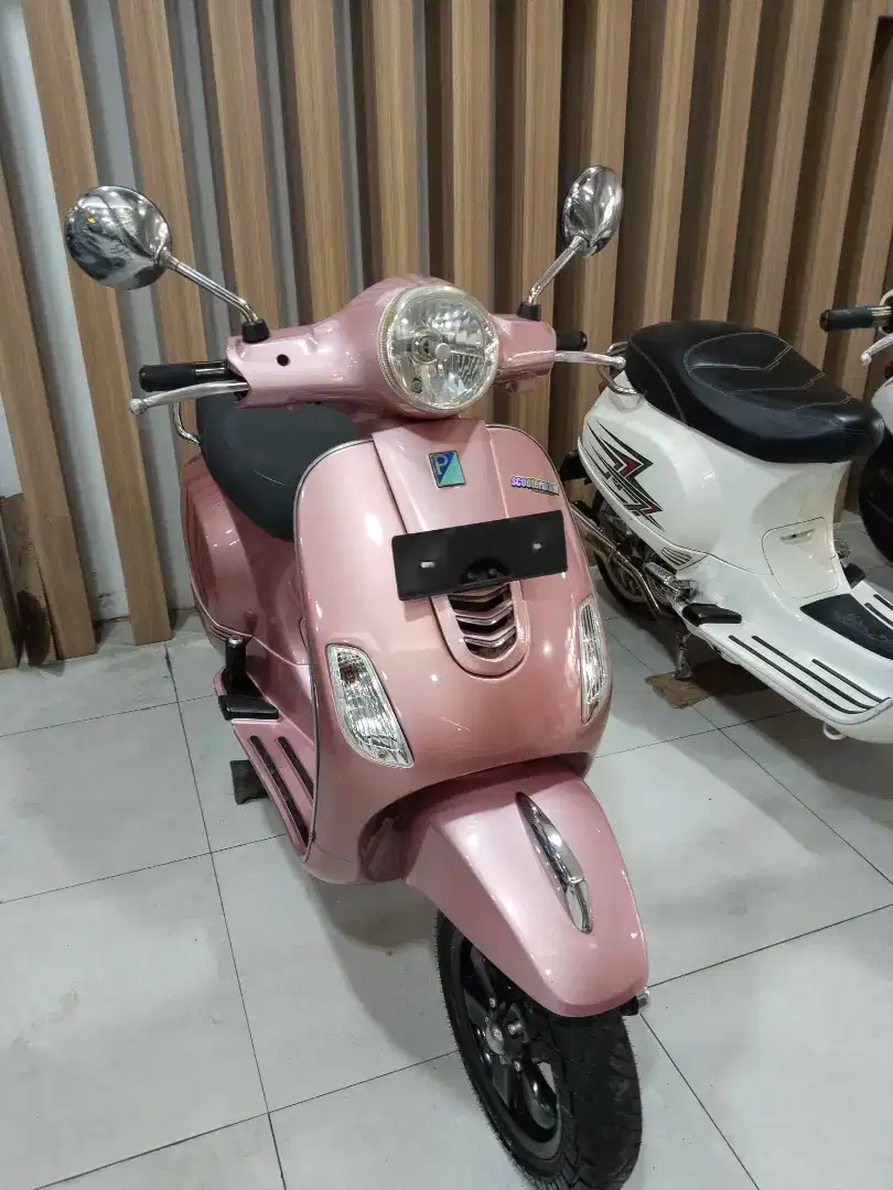 PIAGGIO VESPA LX 125 INGET 2018 PERFECT CONDITION