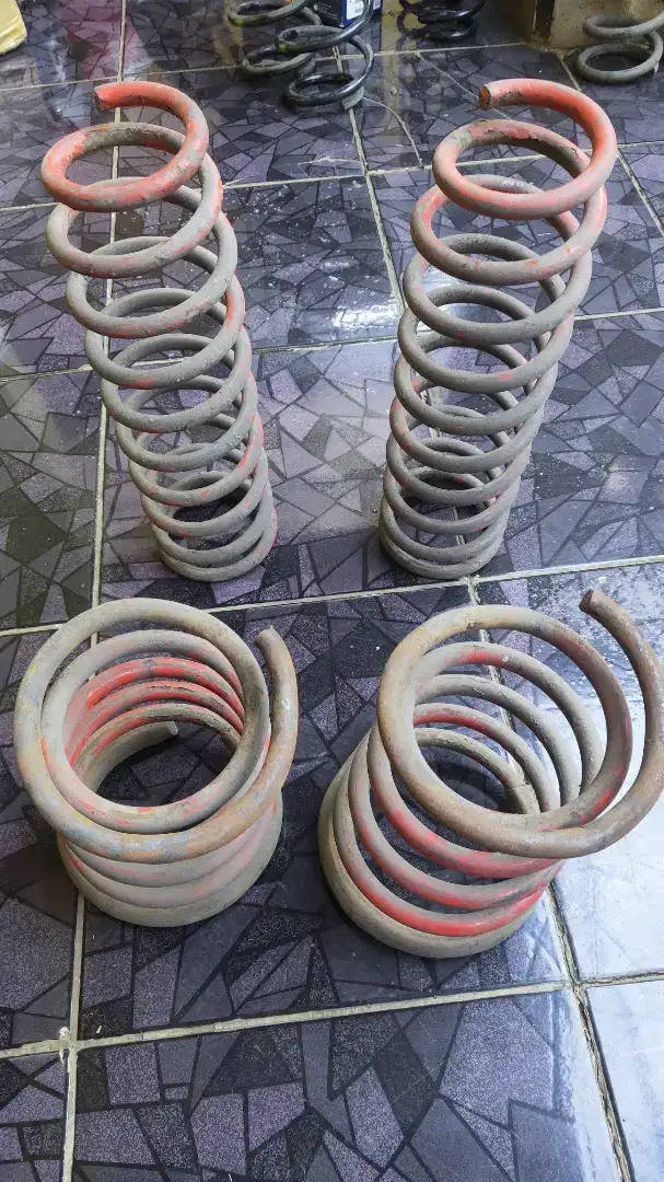 Per Keong Depan Belakang Sedan