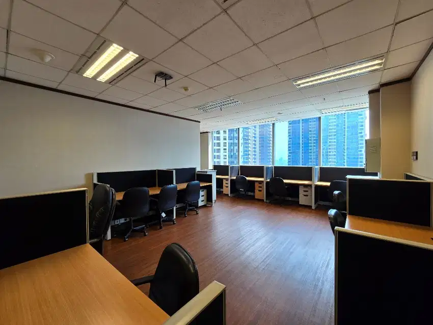 Sewa Kantor Prudential Centre 245 sqm Furnished Corner Unit