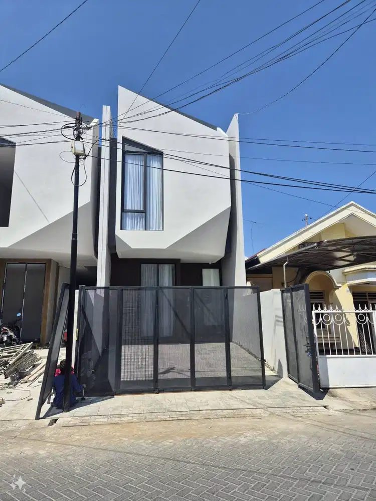 Jual Rumah Baru Gress di Sutorejo Fasad Unik