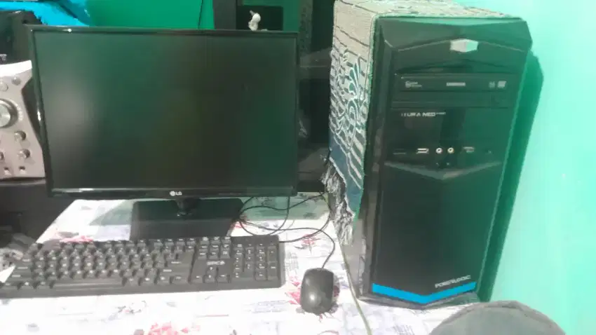 Jual Komputer. PC monitor dan Printer