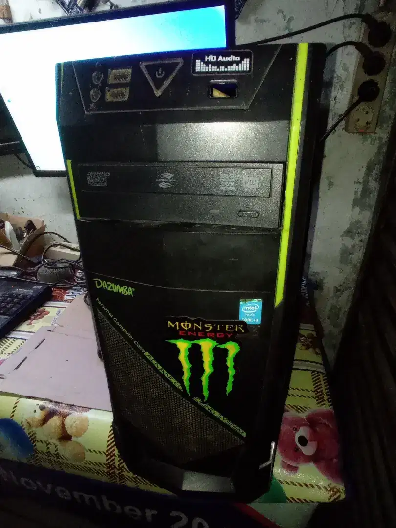 Cpu Komputer AsRock Core i3-gen4 Ram 4Gb HDD 500Gb Win 10 Vga AMD 1GB