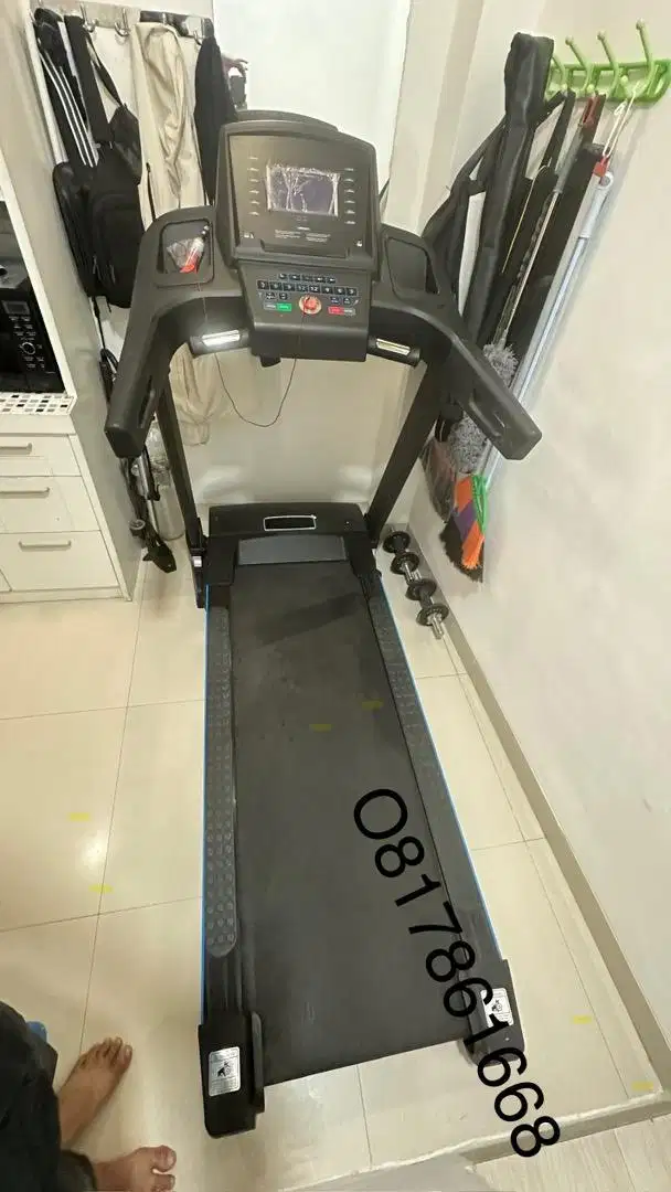 Treadmill olahraga