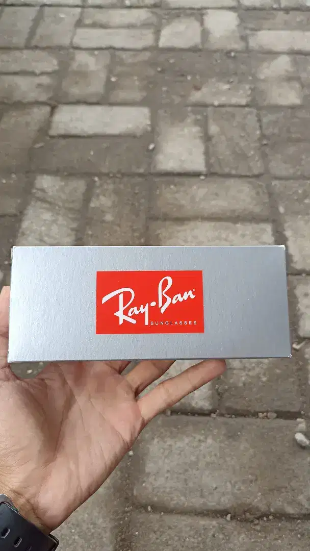 Sunglasses Ray-Ban RB4187 622/8G Chris