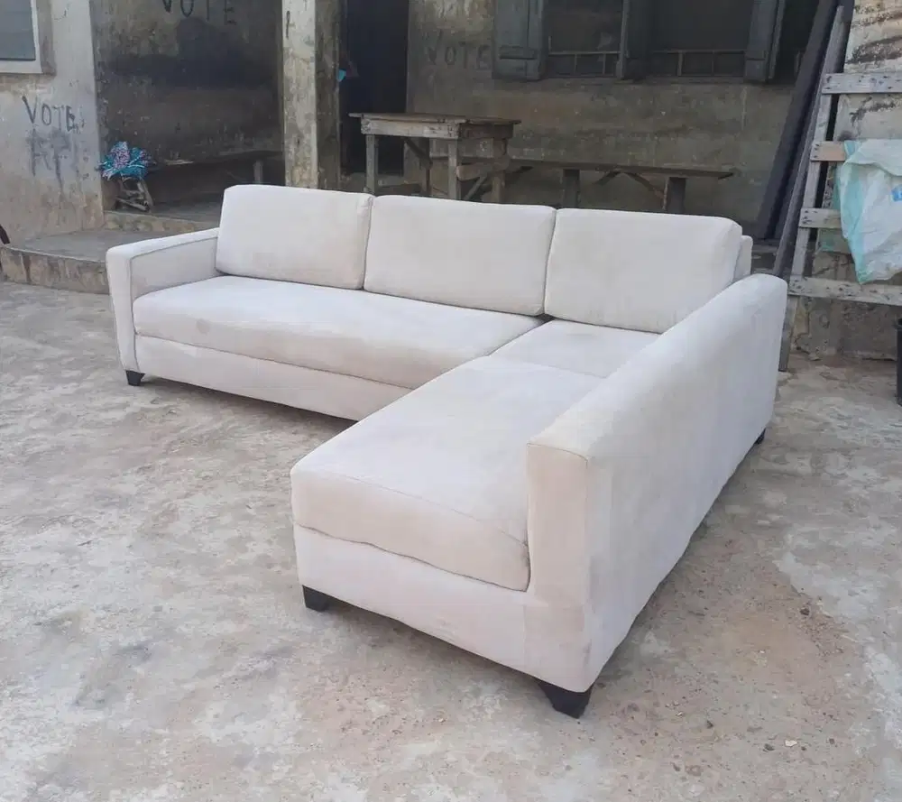 Sofa L tamu crem