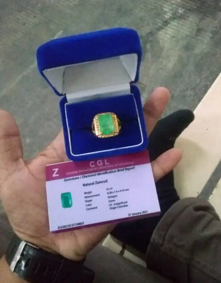 Batu cincin zamrud