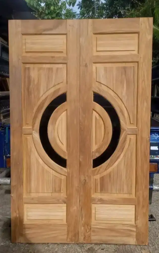 Pintu kusen jendela