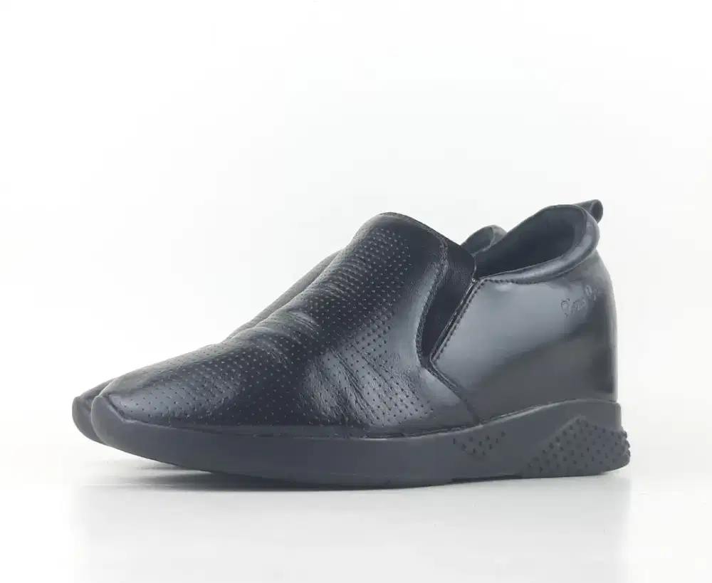 PIERRE CARDIN LEATHER