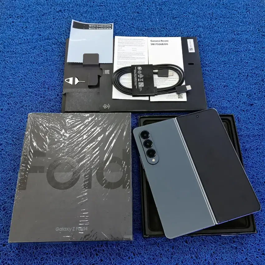 Samsung Galaxy Z Fold 4 12-256gb Mulus like new Ex Grs resmi Sein