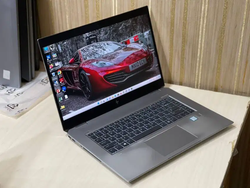 HP ZBOOK STUDIO G5 CORE XEON (E-2176M) RAM 16GB SSD 512GB D-EC