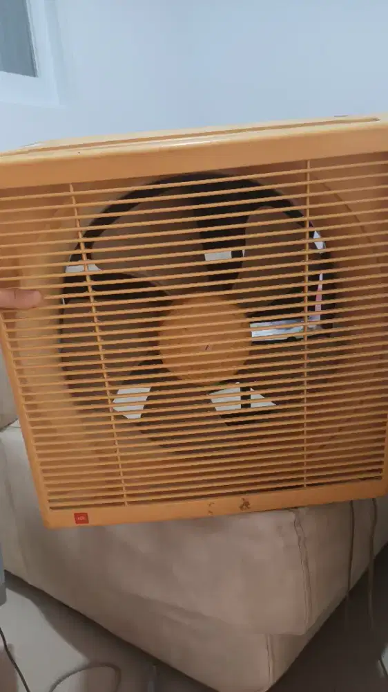 Exhaust fan dinding KDK 12 inch nego sampai jadi