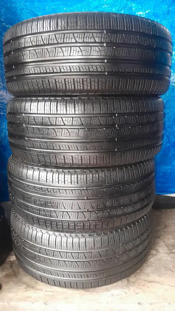 Ban copotan Range rover Pirreli scorpio verde 275/40 R22 90% 2021..4pc