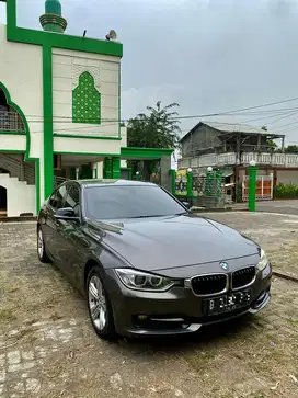 BMW 320i F30 2014 Sport Bs Tuker Tmbh