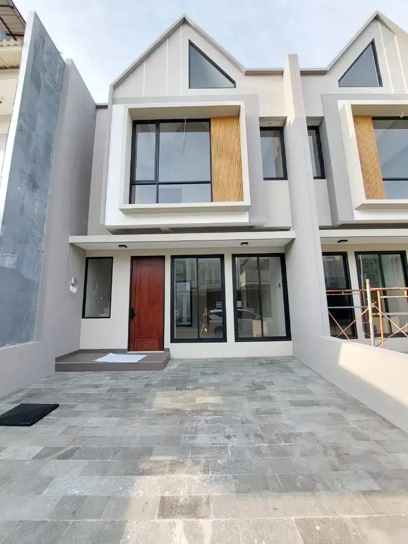 DIJUAL NEW GRESS
RUMAH Sukolilo Dian Regency 2