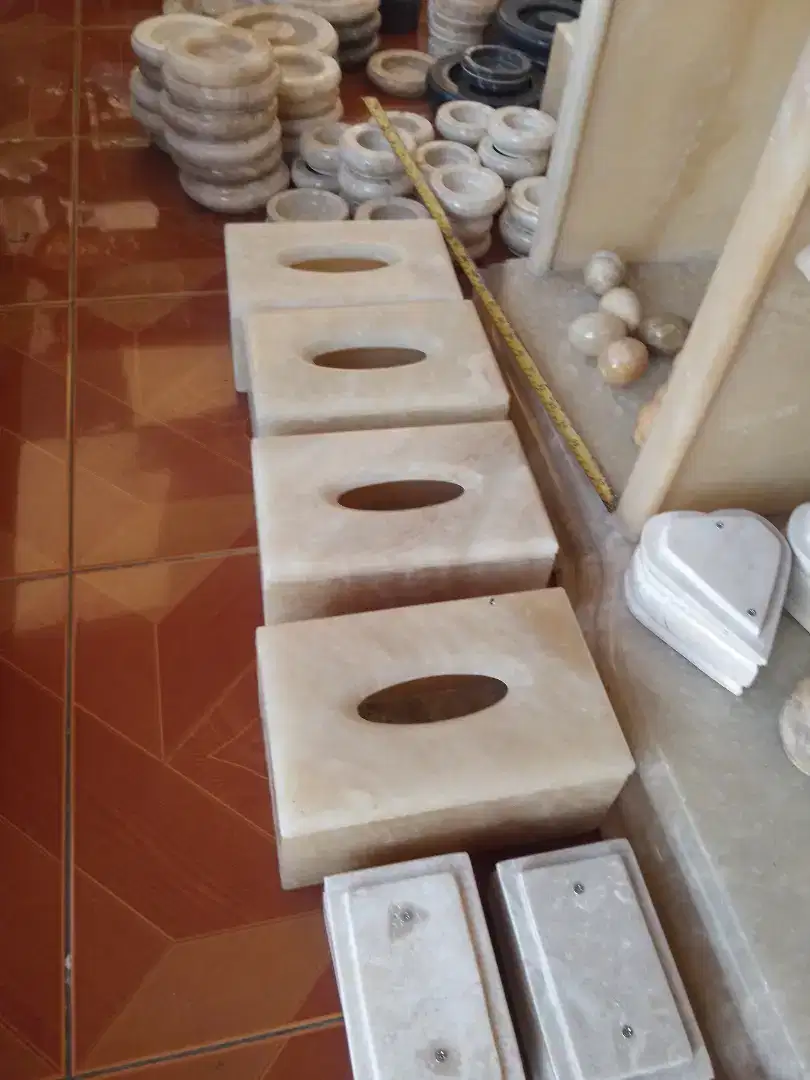 Tempat tisu batu marmer