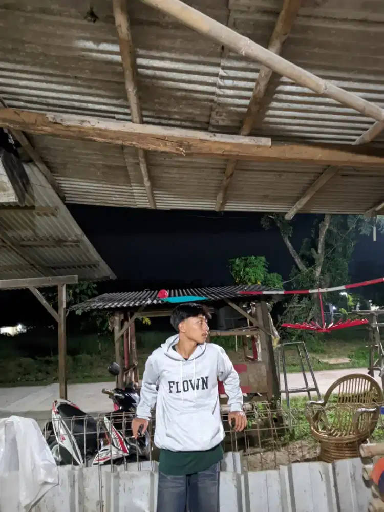 Nyari kerjaan apa aja yang penting ada