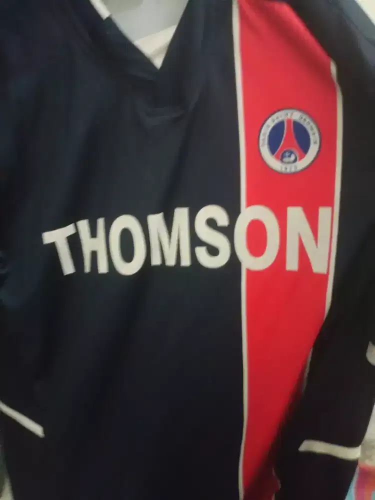 Baju Jersey Bola Paris Saint Germain