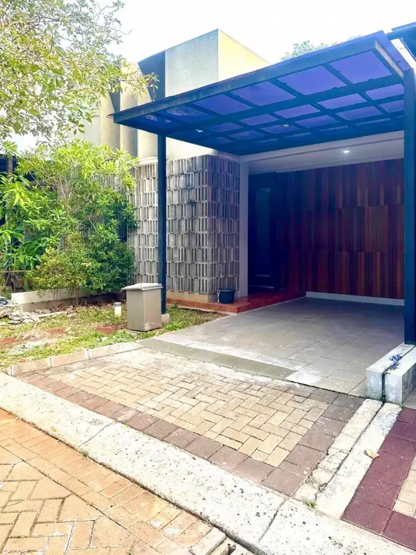 Rumah cantik Discovery Altezza Bintaro Jaya rapi siap huni murah