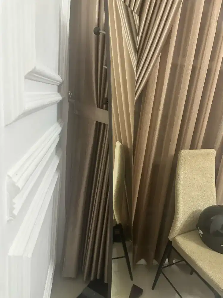 Cermin berdiri tinggi 160 cm