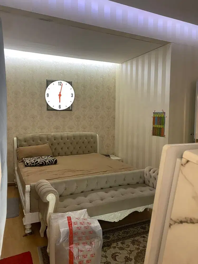 Tempat tidur 220x200 plus springbed dream line