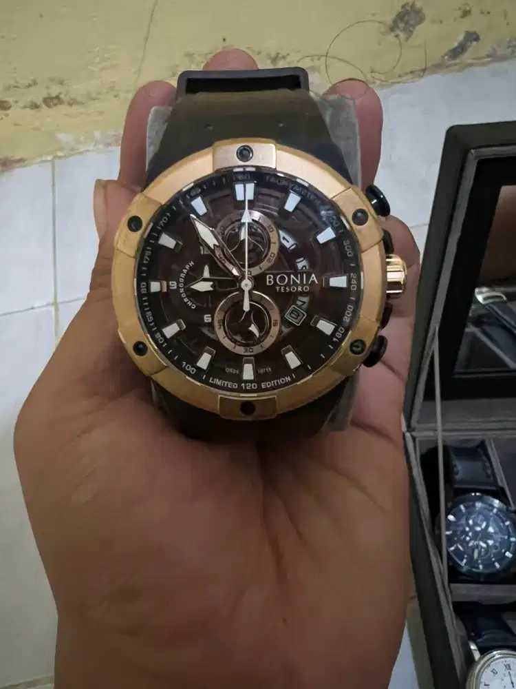 Jam tangan pria