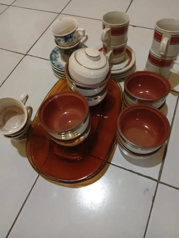 JUAL MURAH. PIRING SAJI, MANGKOK, SET CANGKIR