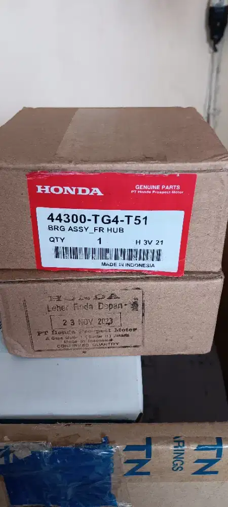 Bearing Roda belakang Honda Mobilio