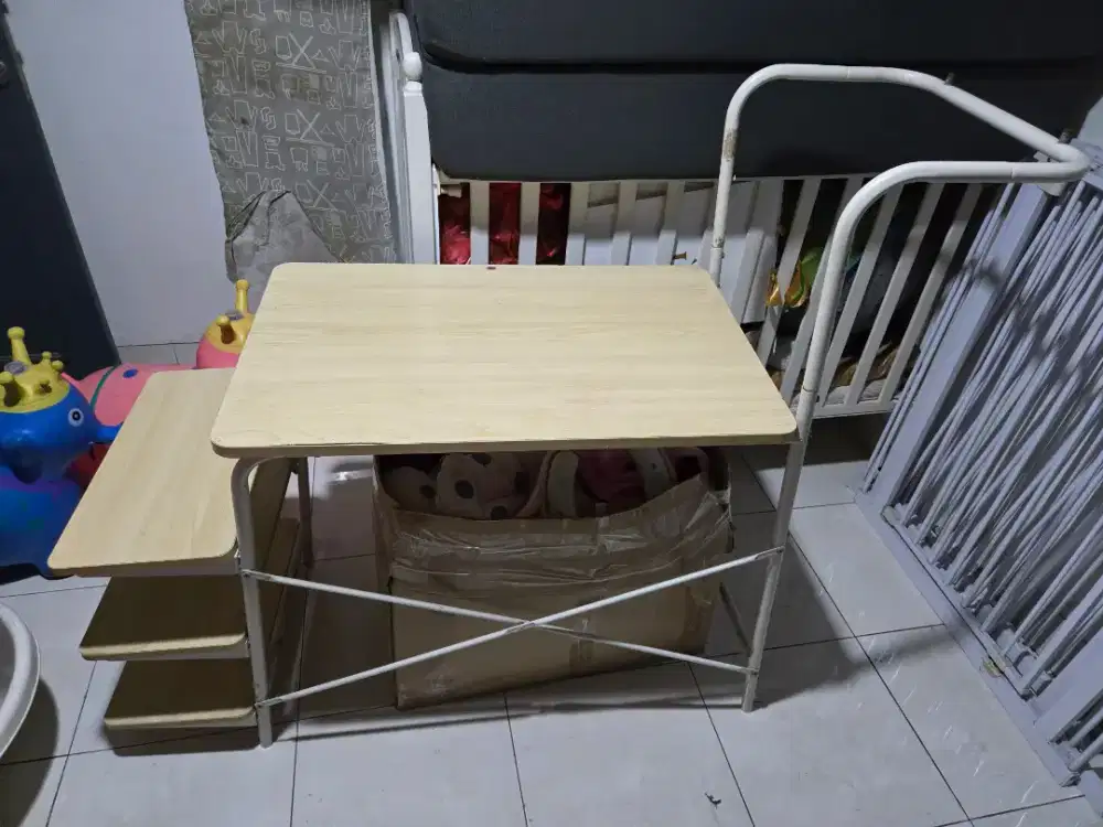 Meja Serbaguna ex Informa