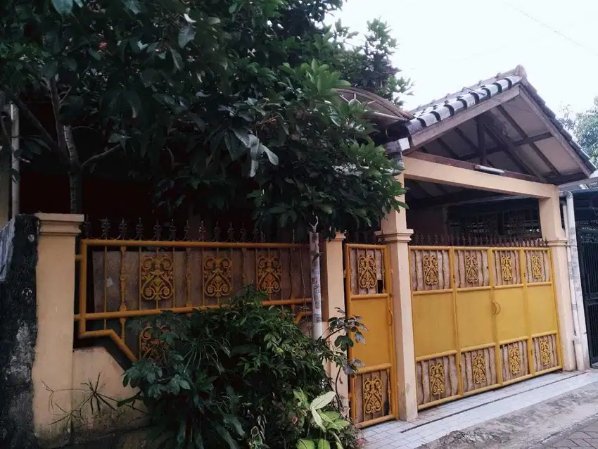 Rumah 2 Lantai 15 menit ke Tol Ciledug 4 Siap Nego Bisa KPR J-15832