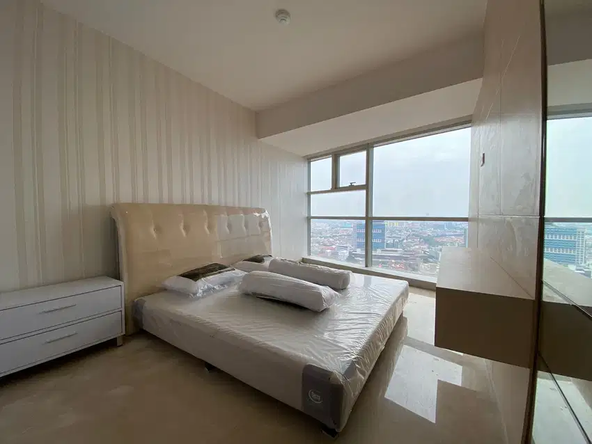 Termurah Jarang Ada One Icon Tunjungan Plaza Tipe 2BR Semi Furnish