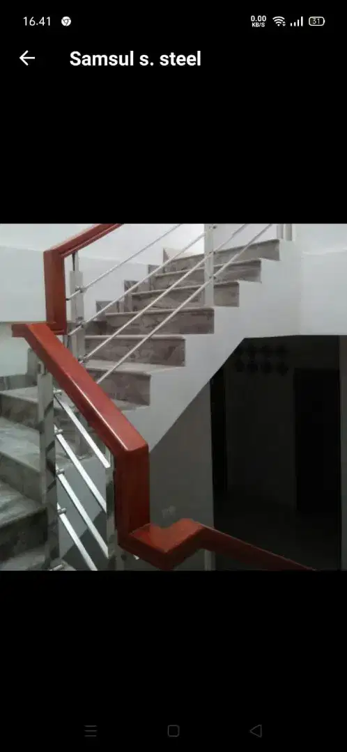 Pasang pegangan tangga