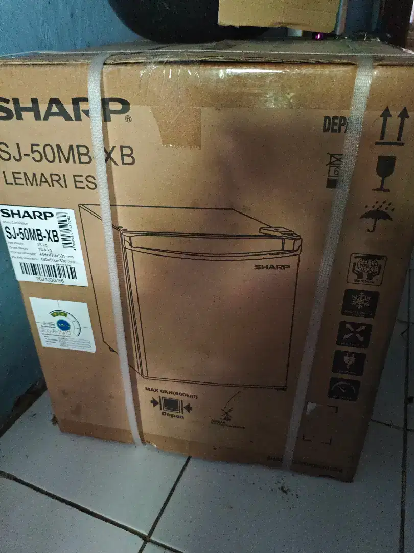 KULKAS SHARP, COCOK UNTUK ANAK KOS
