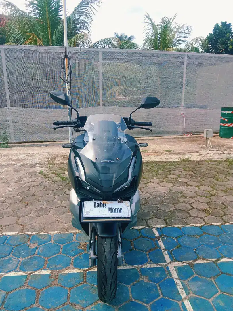 Nia:DP 500K AJA ADV 150 CBS PLAT B JAKTIM MOTOR BERGARANSI TERAWAT