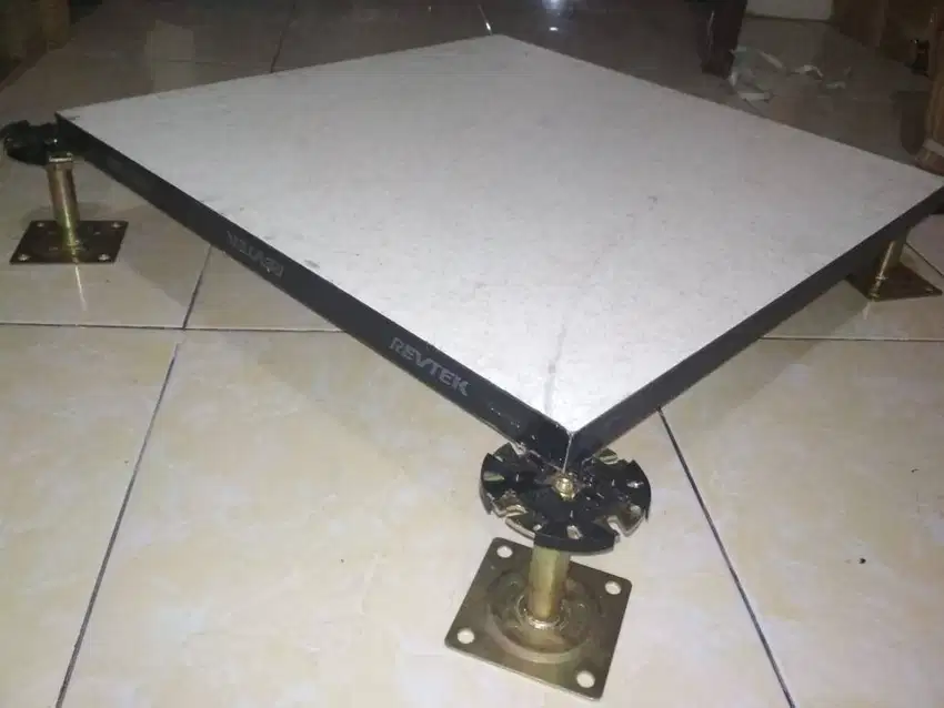 Jual Raised Floor Calcium Sulphate HPL Gresik Surabaya