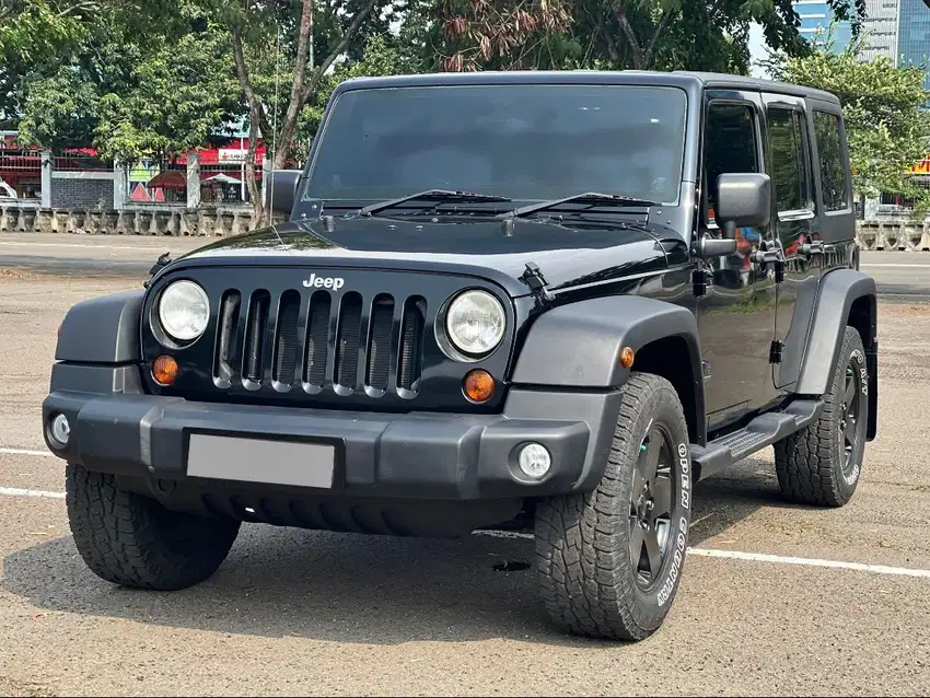 SIAP PAKAI‼️JEEP WRANGLER 3.8L BENSIN AT 2011 HITAM