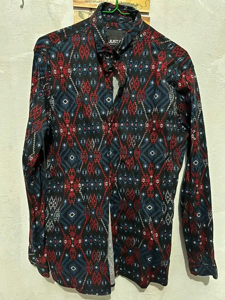 Atasan kemeja batik