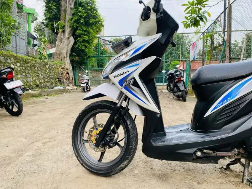 Honda vario 110cc cbs pgm Fi tahun 2014